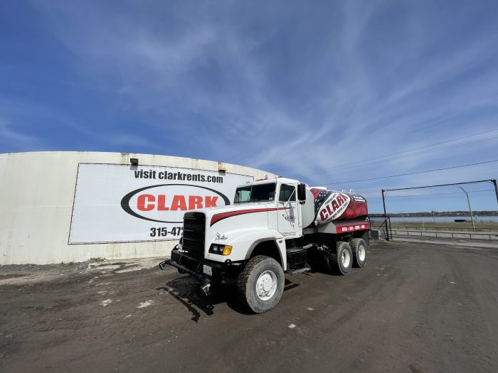 FREIGHTLINER 4,000 GALLON WATER TRUCK