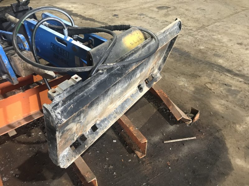 SKID STEER HAMMER DIESEL