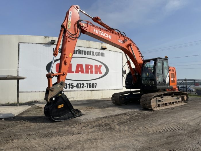 HITACHI ZX225 HYD THUMB /COUPLER - Clark Equipment Rental & Sales