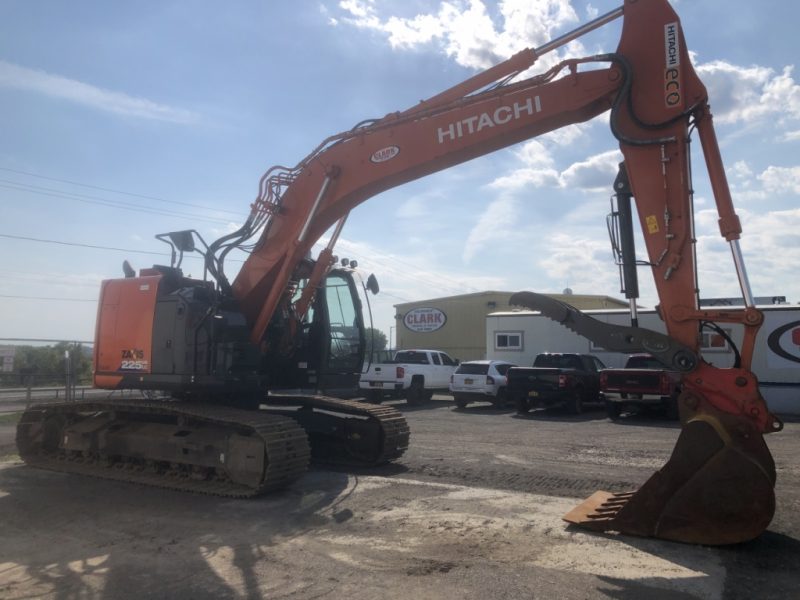 HITACHI ZX225 HYD THUMB /COUPLER