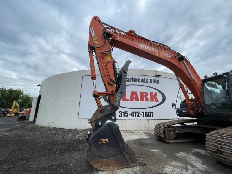 HITACHI ZX300LC-6 HYD COUPLER/THUMB ROTA