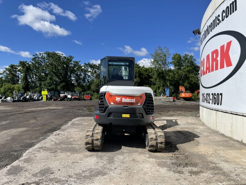 BOBCAT E50 HYD THUMB/COUPLER ANGLE BLADE