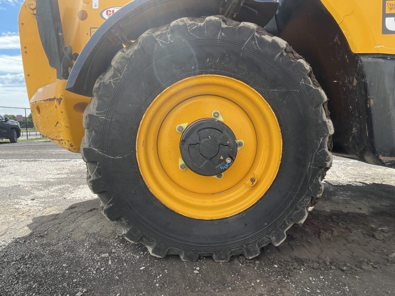 JCB 540-140 8800# 46 FT REACH