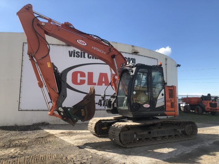 HITACHI ZX135 HYD THUMB / COUPLER