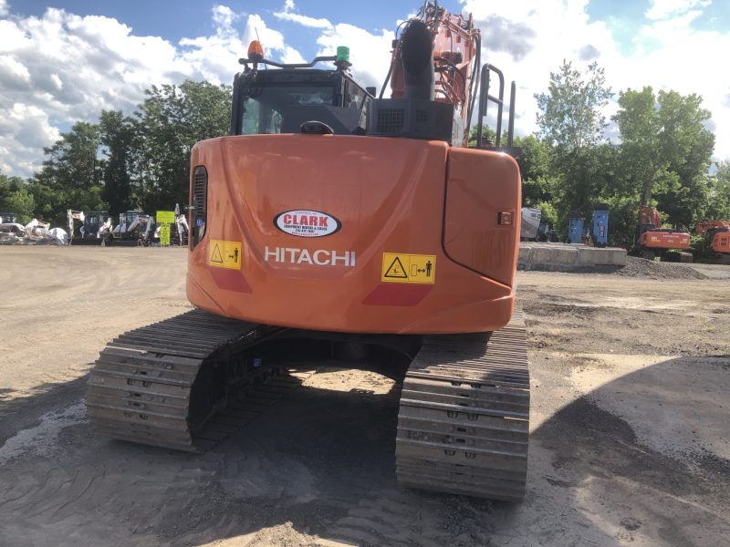 HITACHI ZX135 HYD THUMB / COUPLER