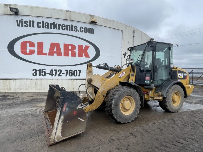 CAT 906M HYD COUPLER 2 SPEED