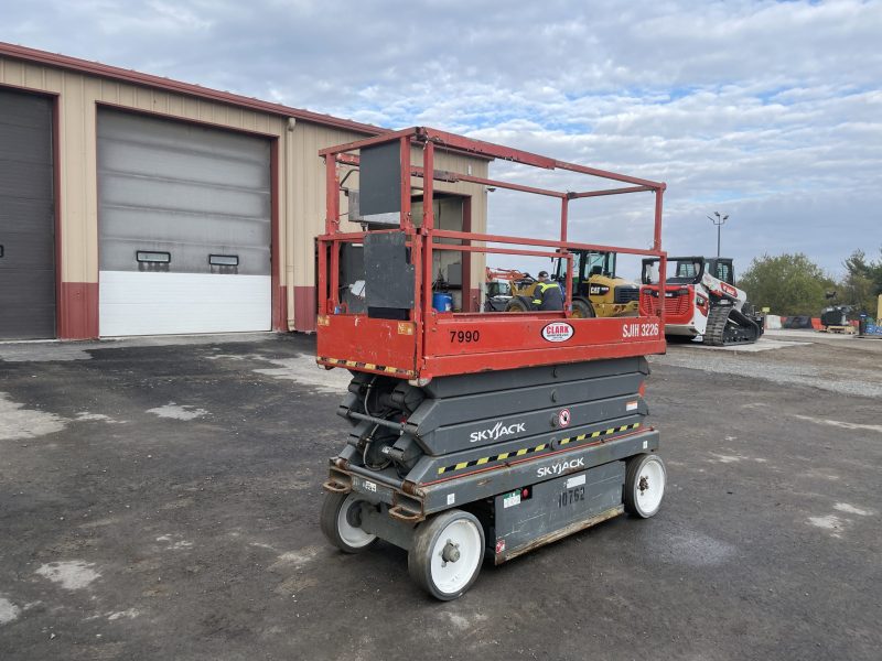 SKYJACK SJ3226 ELEC 26FT PLATFORM HEIGHT
