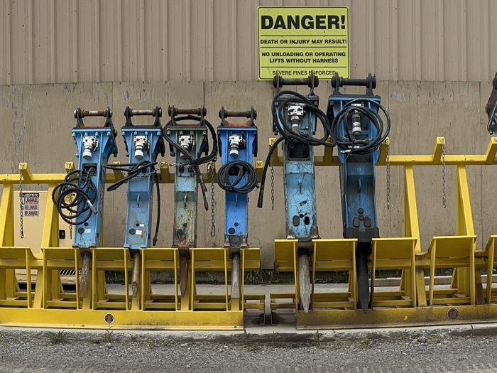 SKID STEER HAMMER DIESEL