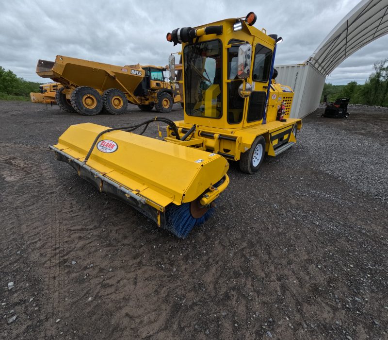 SUPERIOR SM74F-96in. FRONT MOUNT SWEEPER