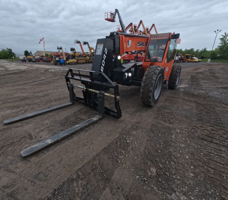 SKYTRAK 8042 AC 8,000# 42FT REACH